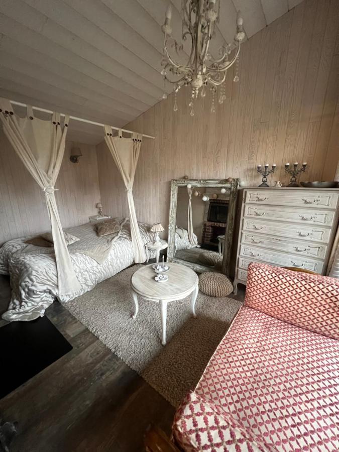 La Maisonnette De Cancan Mont-près-Chambord Kültér fotó